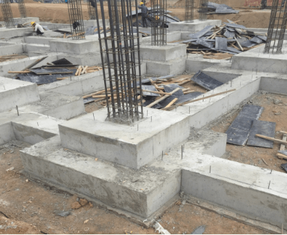 西北電建承建新疆哈密景峽風電項目土建工程正式啟動，新能源建設再添新動能